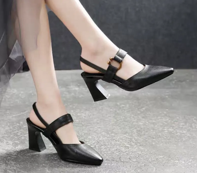 Linda | Heels