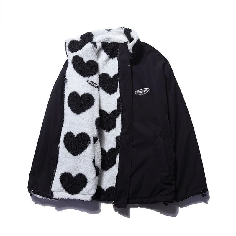 This luxurious coat combines warmth and comfort with an elegant heart design, ideal for winter fashion.