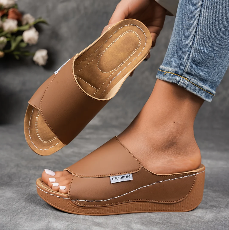 Larissa | Wedge Heels