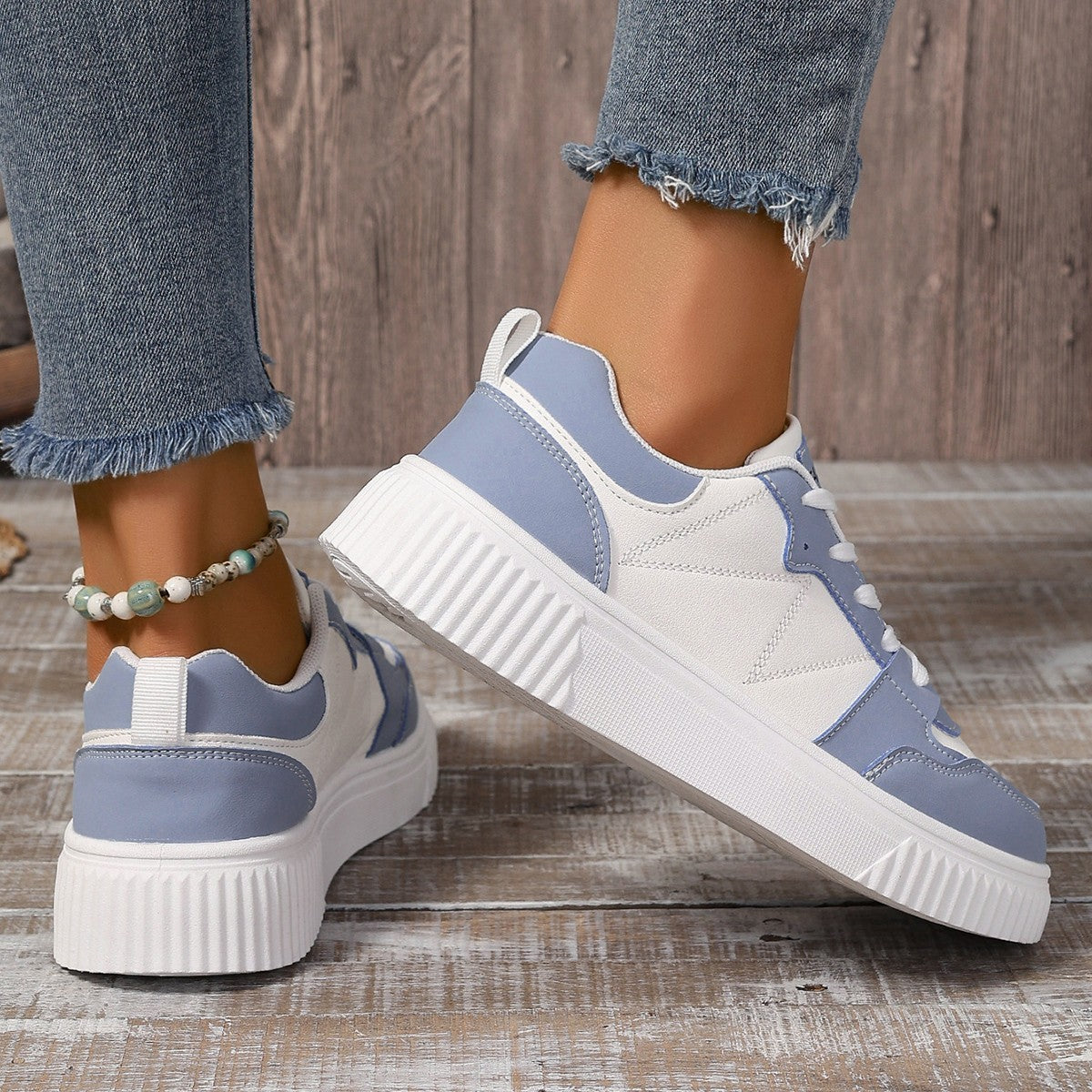Luna | Sneakers