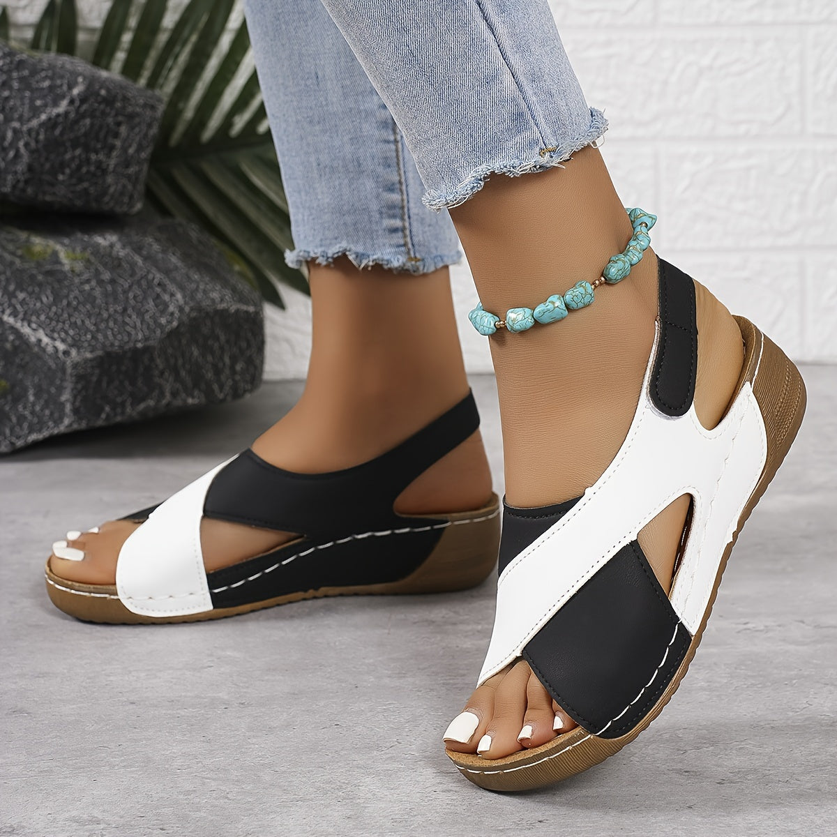 Hilary | Orthopedic Sandal