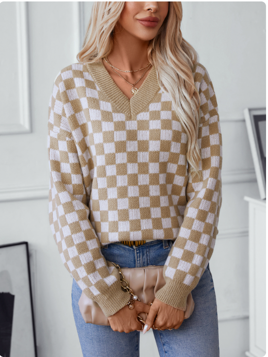 Chester | V-Neck Checkered Jumper